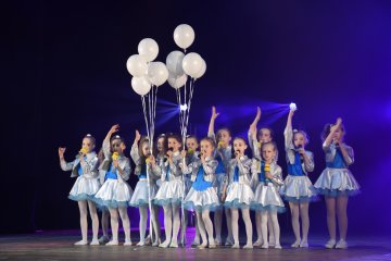 ЗВІТНИЙ КОНЦЕРТ Зразкового естрадного хору ”DAR&B”