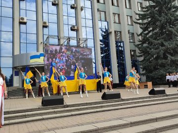 Ансамбль ”Кралечка” взяв участь у святкуванні Дня Державного  Прапора 