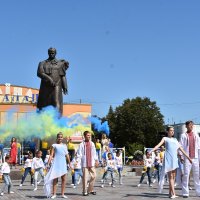 З Днем народження, Україно!