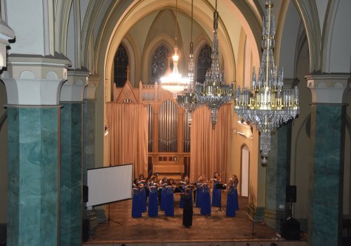 Ансамбль скрипалів  Арієтта